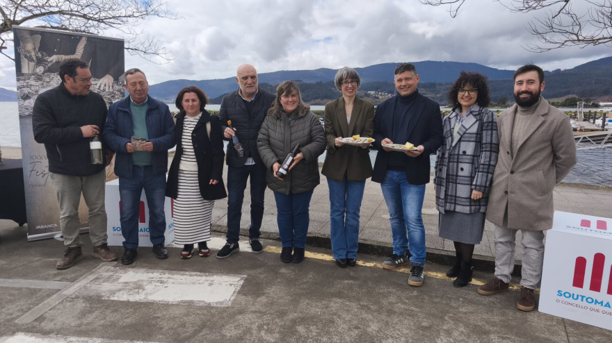 Alcalde de Soutomaior, directora xeral e concelleiros da corporacion