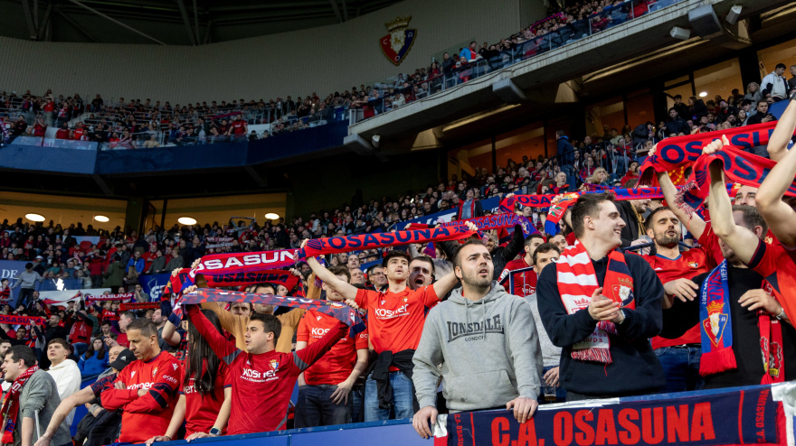 Afición de Osasuna en El Sadar