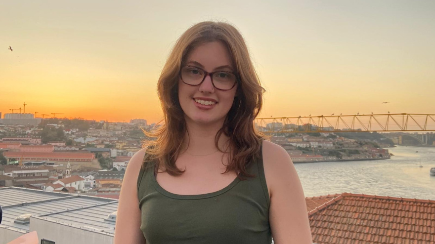 Jane auxiliar conversa