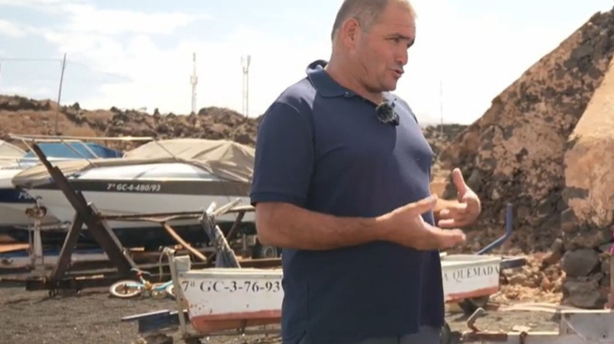 Juan Francisco, pescador: "El salario es normal, aunque algunos ganen 1.600, 2.000 o 2.500 €, el barco tiene muchos gastos; está bien ganado, en los meses parados también hay que pagar la Seguridad Social"