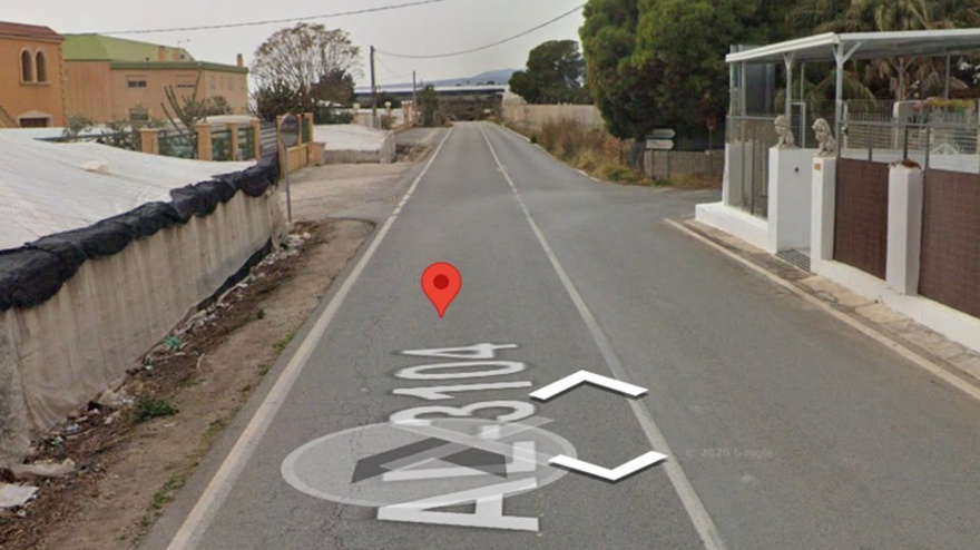 Muere un hombre atropellado en una carretera de Almería