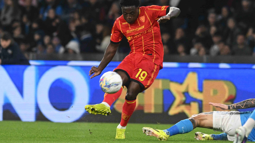 Lameck Banda, durante el partido ante el Nápoles
