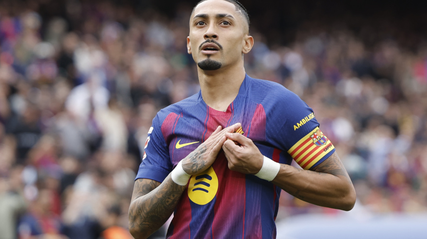 Raphinha celebra su gol ante el Sevilla