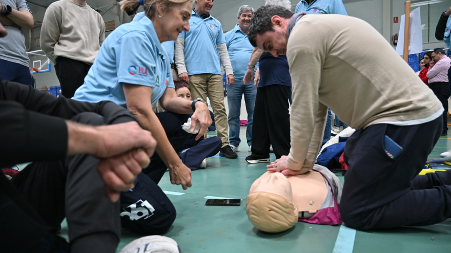 FORMACIÓN SEMANA SANTA CARDIOASEGURADA (8)