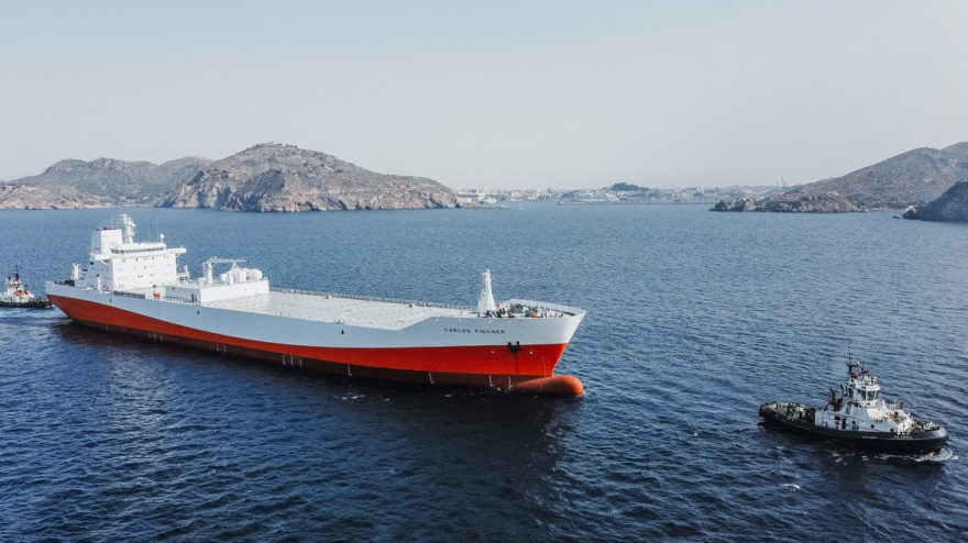 Buque en Escombreras