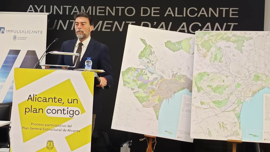 El alcalde Luis Barcala interviniendo en la inauguración del segundo proceso participativo sobre el Plan General Estructural