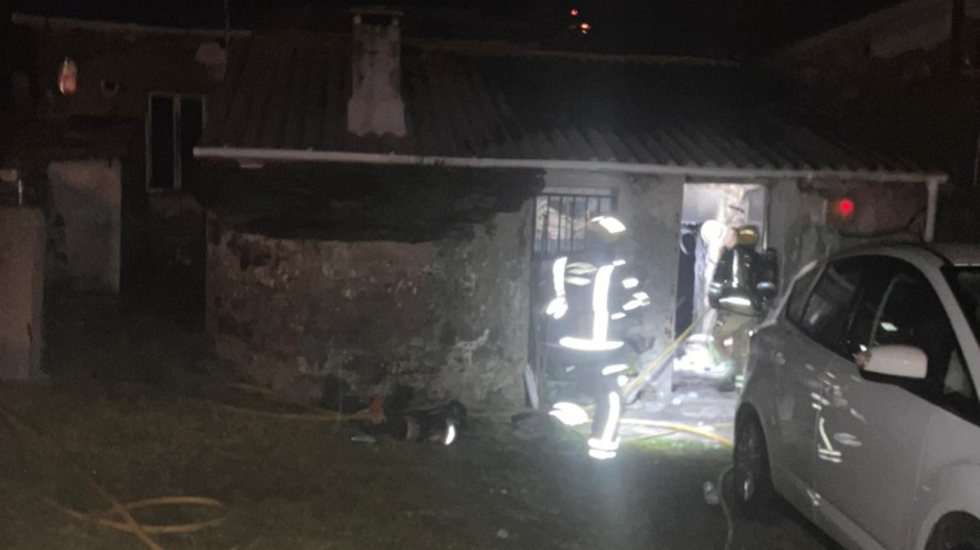 Los bomberos en el lugar del incidente