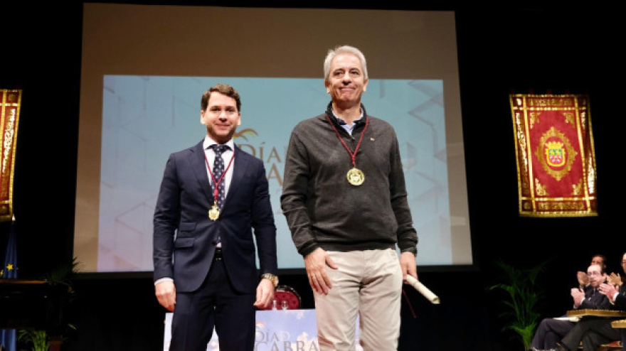 Manolo Lama, hijo adoptivo de Cabra