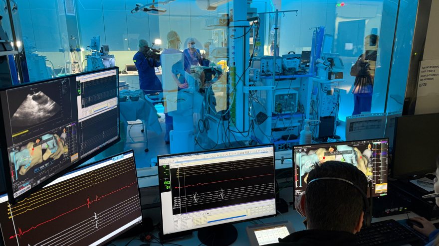 El Clínico San Carlos revoluciona la cirugía de arritmias con una técnica 3D sin rayos X