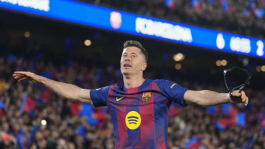 Robert Lewandowski celebra la 'manita' del Barcelona