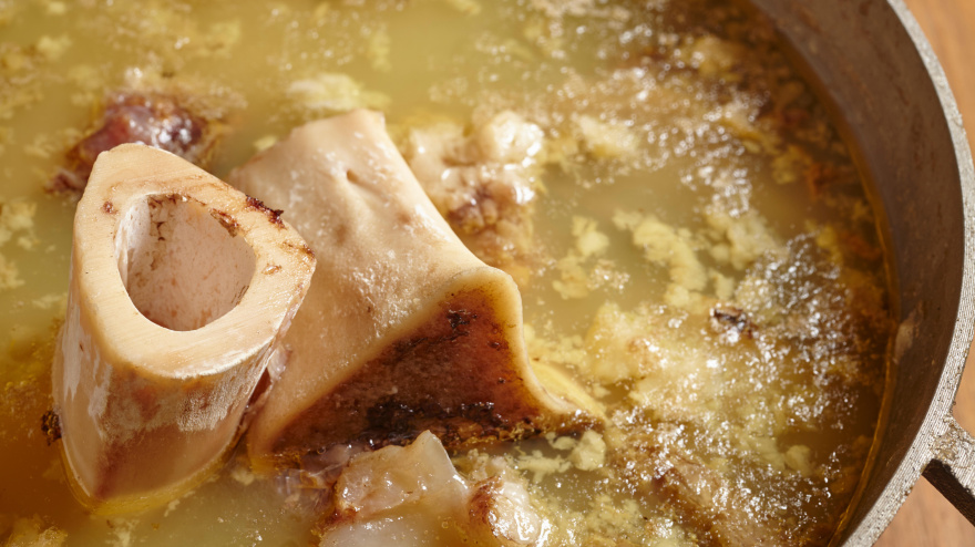 Imagen de recurso de un caldo de huesos