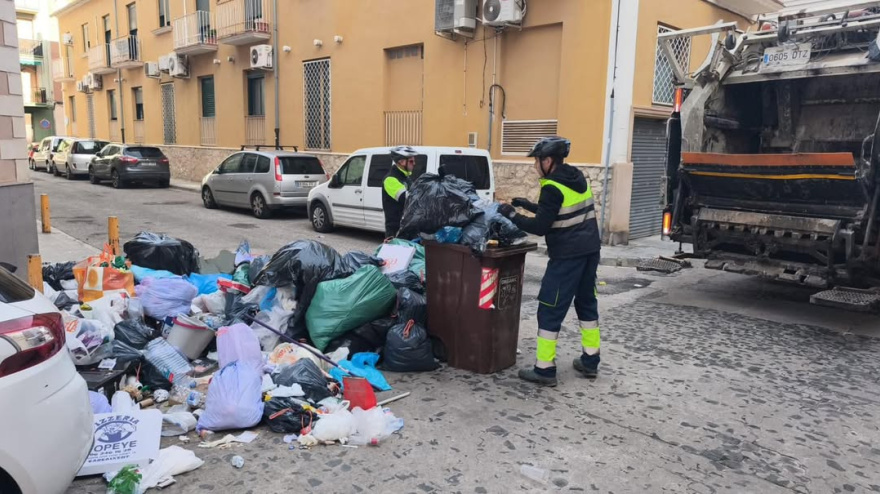 Basura en Carcaixent