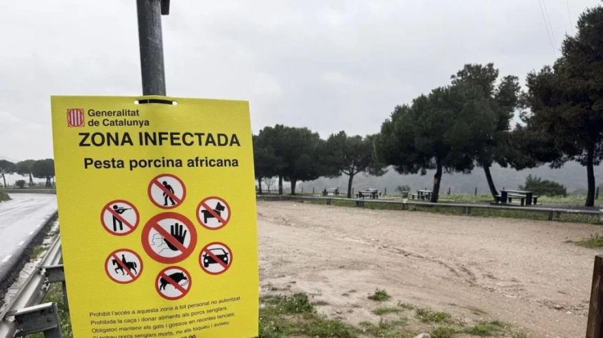 Cartel informativo en Collserola