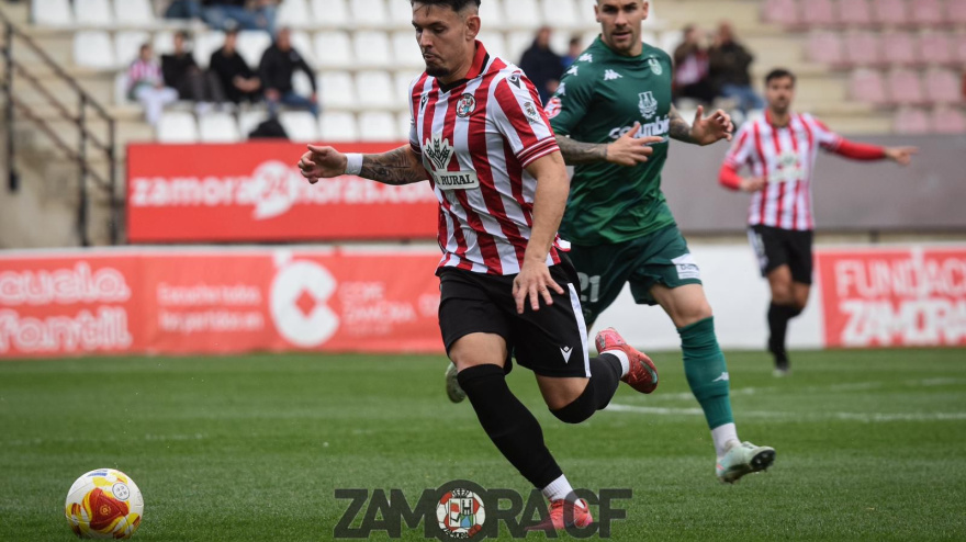 Sergi López en el duelo del Zamora ante el Arenteiro