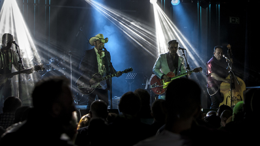 Actuación de Los Rebeldes