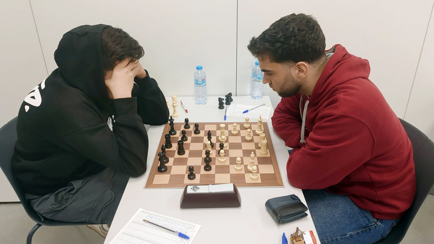 Clara superioridad del Caballo de Plata ante los almerienses del Círculo Mercantil