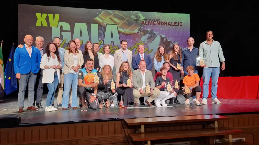 Foto de familia de la XV Gala