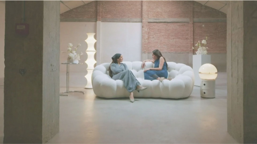 Rosalía junto a Ana Milán