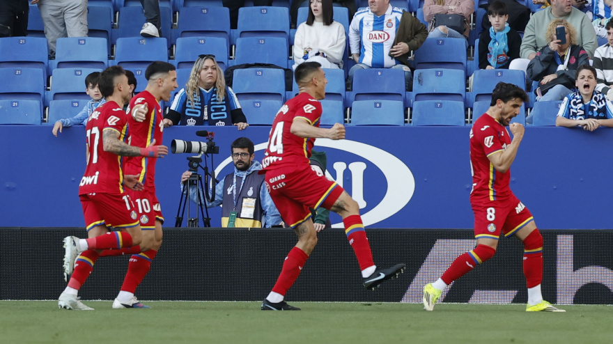 Mauro Arambarri celebra su gol, en el Espanyol - Getafe