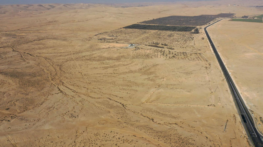 10/12/2022 DIMONA, Dec. 11, 2022  -- This aerial photo taken on Dec. 10, 2022 shows a view of the Negev desert near Dimona, Israel.POLITICA Europa Press/Contacto/Gil Cohen Magen