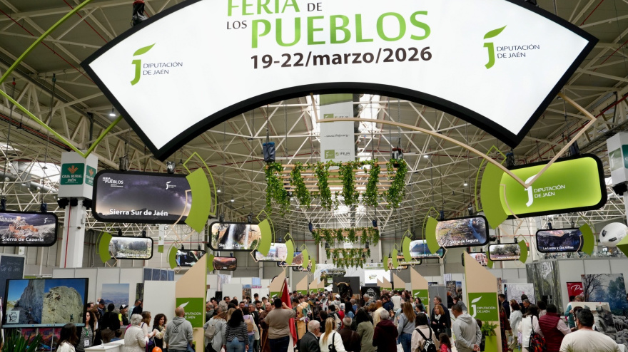 La Feria de los Pueblos de Jaén se consagra con una afluencia masiva de 25.000 visitantes
