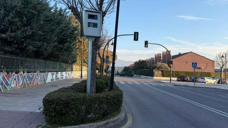 Radar fijo en la carretera de Guadarrama