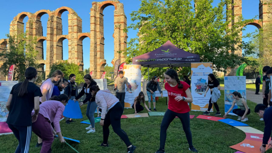 Mérida reúne a más de mil cien alumnos de España y Portugal en sus Jornadas UNESCO