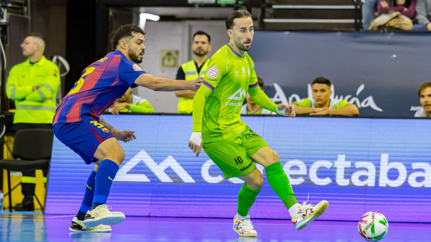 Un lance del encuentro entre Palma Futsal y Barcelona