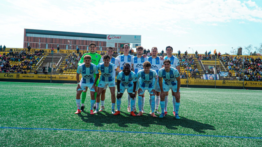 Formación del Atlético Baleares en el Narcís Sala