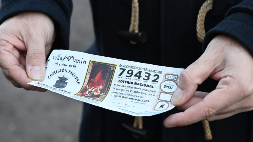 El 'Gordo' de la Lotería de Navidad dejó una lluvia de millones en Villamanín (León) con varias series del número 79.432 vendidas por la comisión de fiestas de la localidad