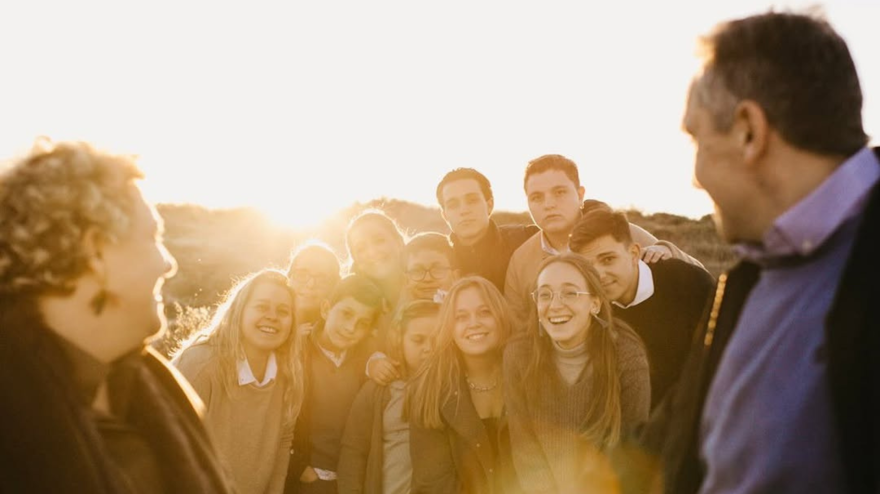 Lourdes Álvarez, madre de 11 hijos, con su familia