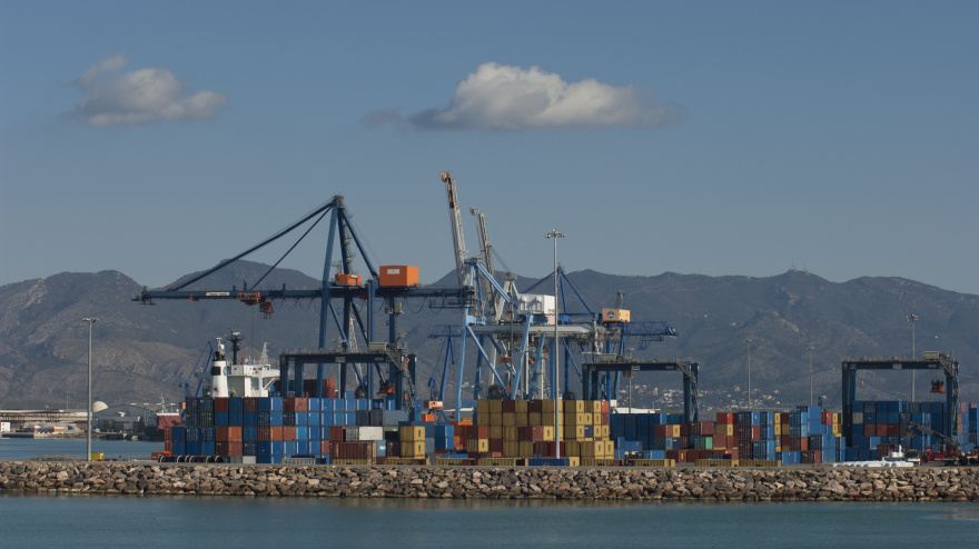 Rubén Ibáñez, presidente del Puerto de Castellón, destaca el buen inicio del año del tráfico de mercancías.