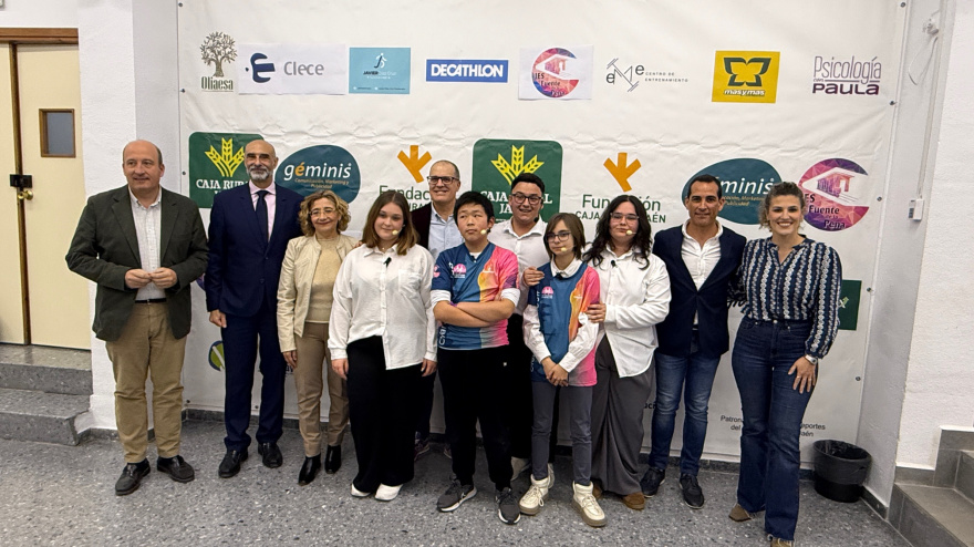 El Trail Fuente de la Peña une deporte y solidaridad en un recorrido por los emblemas de Jaén