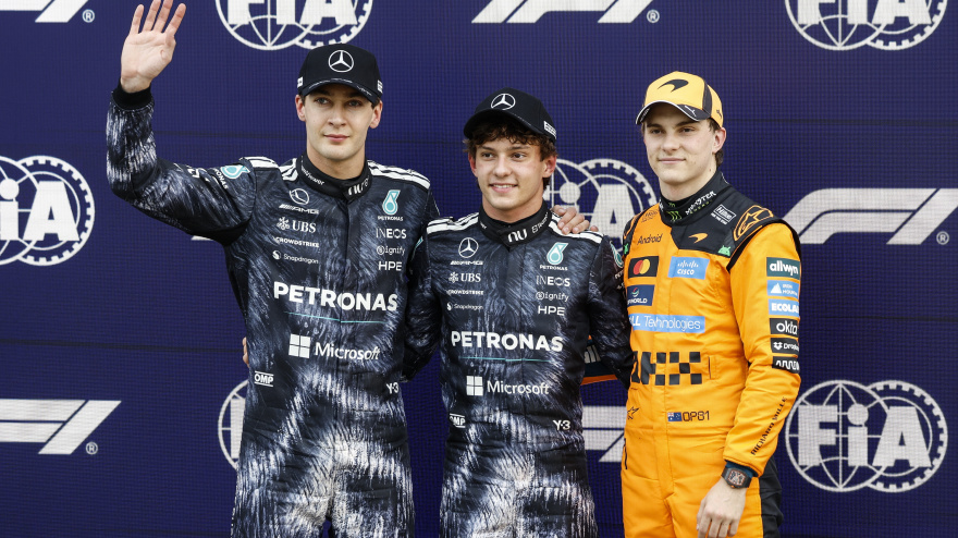 Antonelli, pole en Japón por deltante de Russell y Piastri