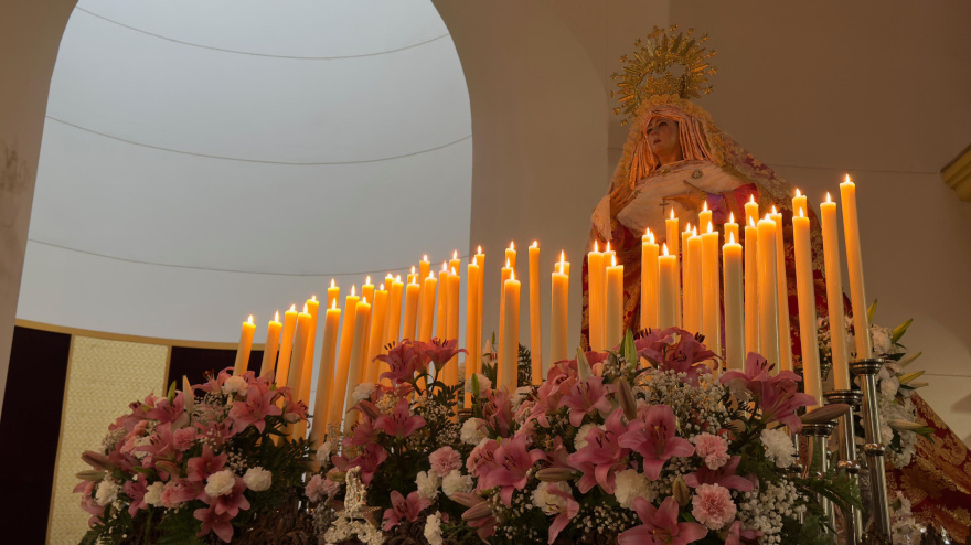 El paso del Dulce Nombre de María el año pasado, en su Templo