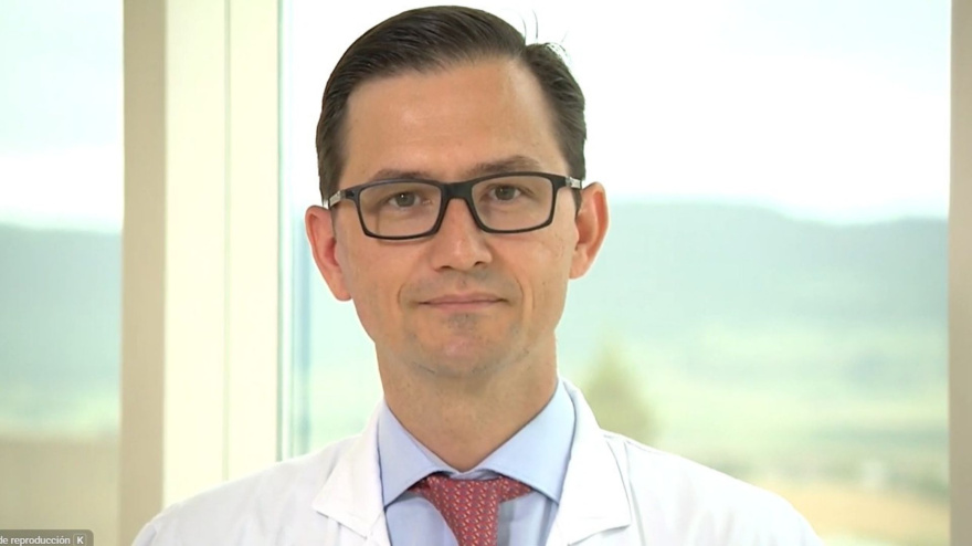 Dr. Landecho. Captura de pantalla @ClinicaUniversidadNavarra