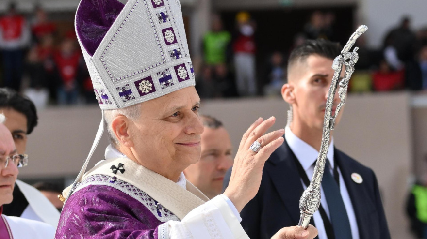 MONACO (Monaco), 28/03/2026.- Pope Leo XIV arrives to lead the Holy Mass at the Louis II Stadium in Monaco, 28 March 2026. Pope Leo XIV is on an apostolic journey to Monaco. (Papa) EFE/EPA/ETTORE FERRARI