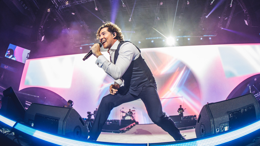 David Bisbal en La Noche de CADENA 100