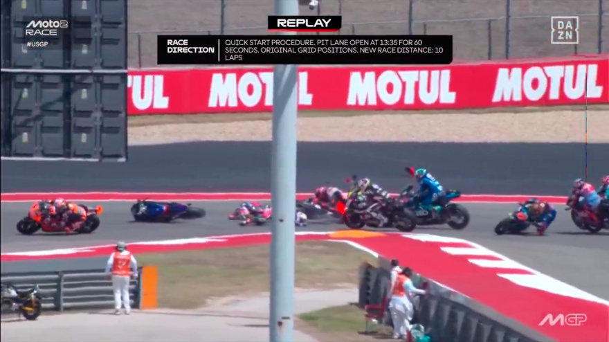 Imagen del momento del accidente de la carrera de Moto2 en Estados Unidos