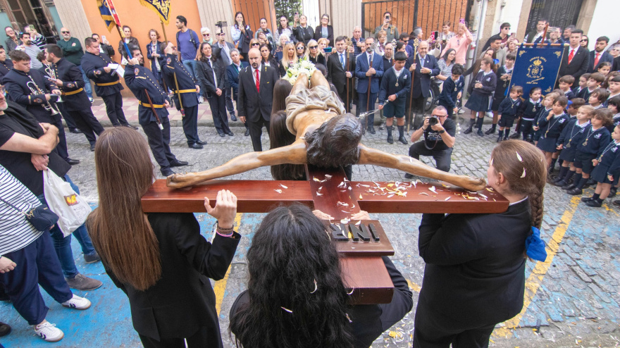 Traslado de Cristo Rey a la Iglesia de Dolores