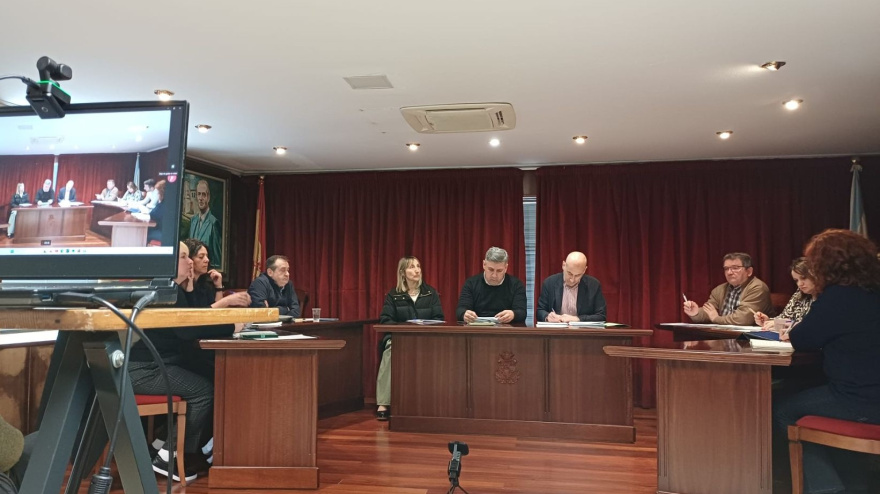 Un momento del pleno de este lunes en Neda