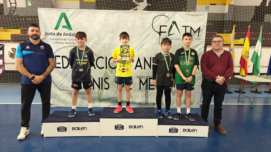 La entidad linarense logra siete títulos de campeón y múltiples podios en la segunda prueba del torneo, celebrada en la vecina localidad de Bailén