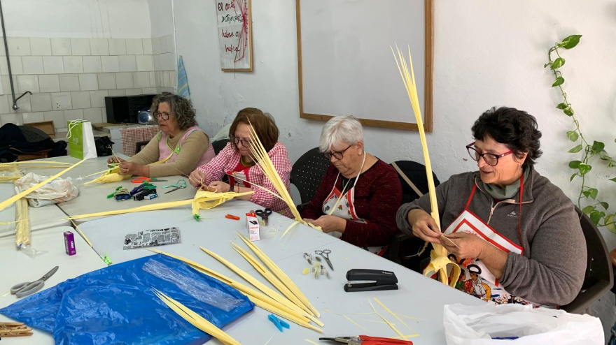 El trabajo que cada día hace Cáritas es el significado que tiene la Semana Santa, tal y como explica el delegado episcopal, Sergio Mendoza.