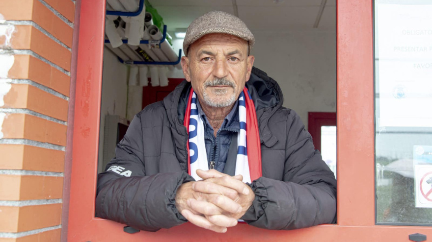Rabia Gaya, argelino residente en Gijón, en las instalaciones del Llano 2000