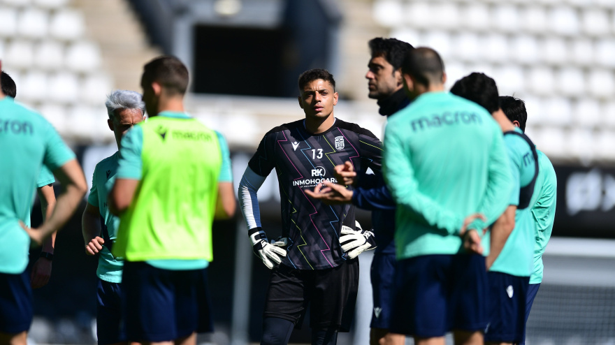 Sesión de trabajo en el Cartagonova