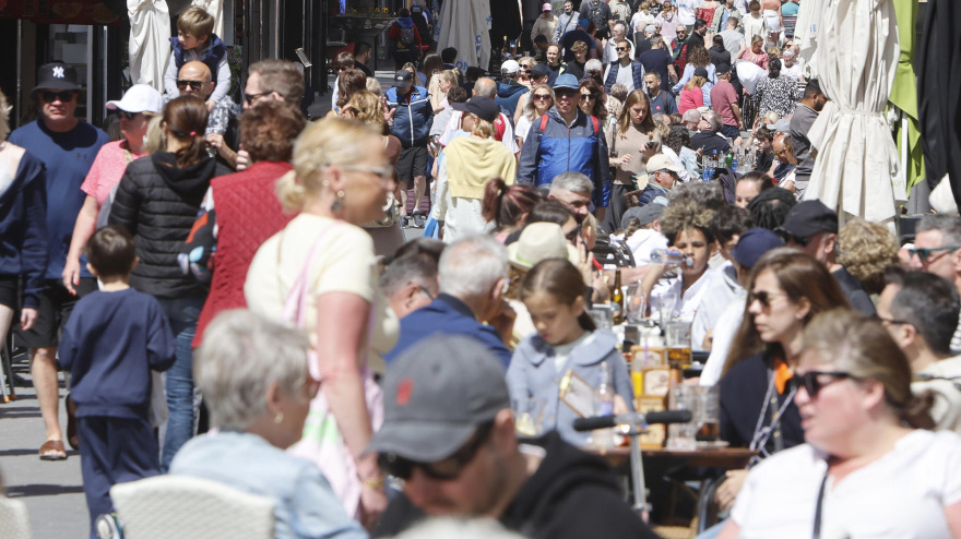 Gran afluencia de turistas durante esta Semana Santa en Benidorm