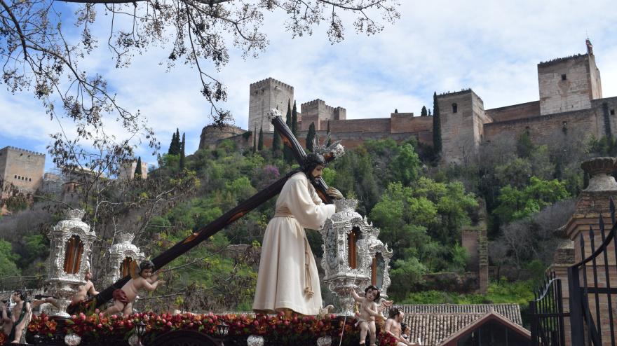 Nuestro Padre Jesús del Amor y la Entrega a su salida del Monasterio de la Concepción