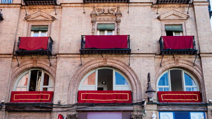 Balcón para ver procesiones de Semana Santa en Sevilla
