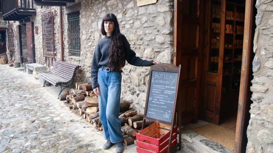 La carrera de Bea Andrés, violonchelista profesional graduada en el prestigioso Conservatorio de Ámsterdam