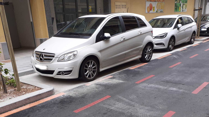 Zona naranja de parking en Alicante